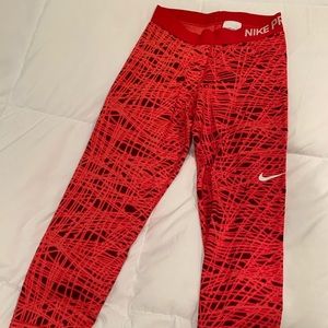 Nike pro cropped dry fit pants